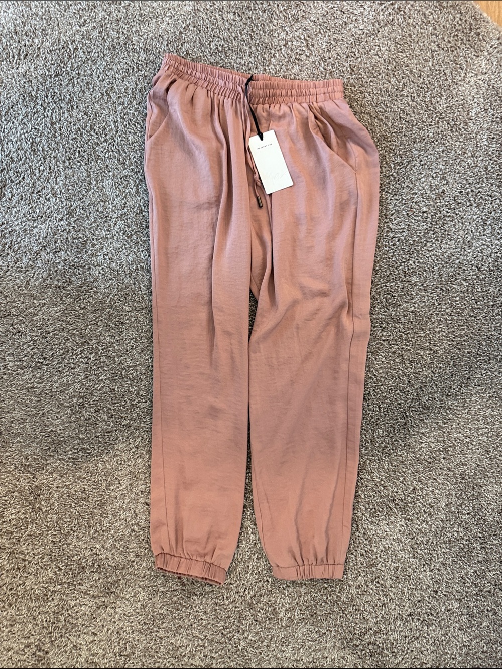 NWT Mauve Elastic Waist Joggers